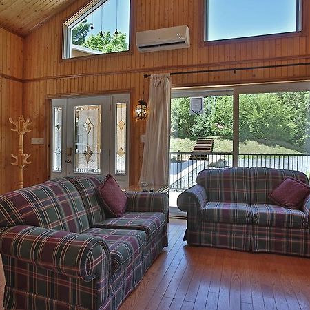 Saint-Hermenegilde Ranch St-Hubert B&B 외부 사진