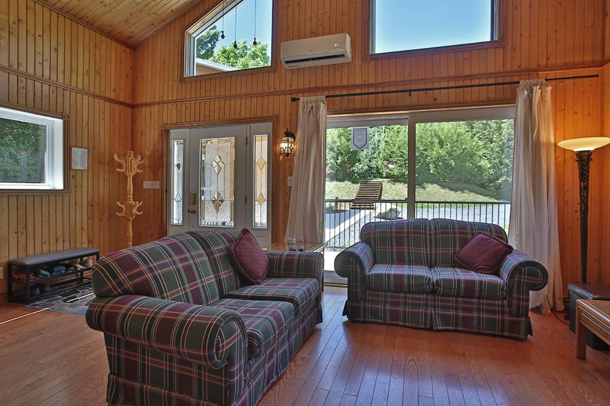 Saint-Hermenegilde Ranch St-Hubert B&B 외부 사진