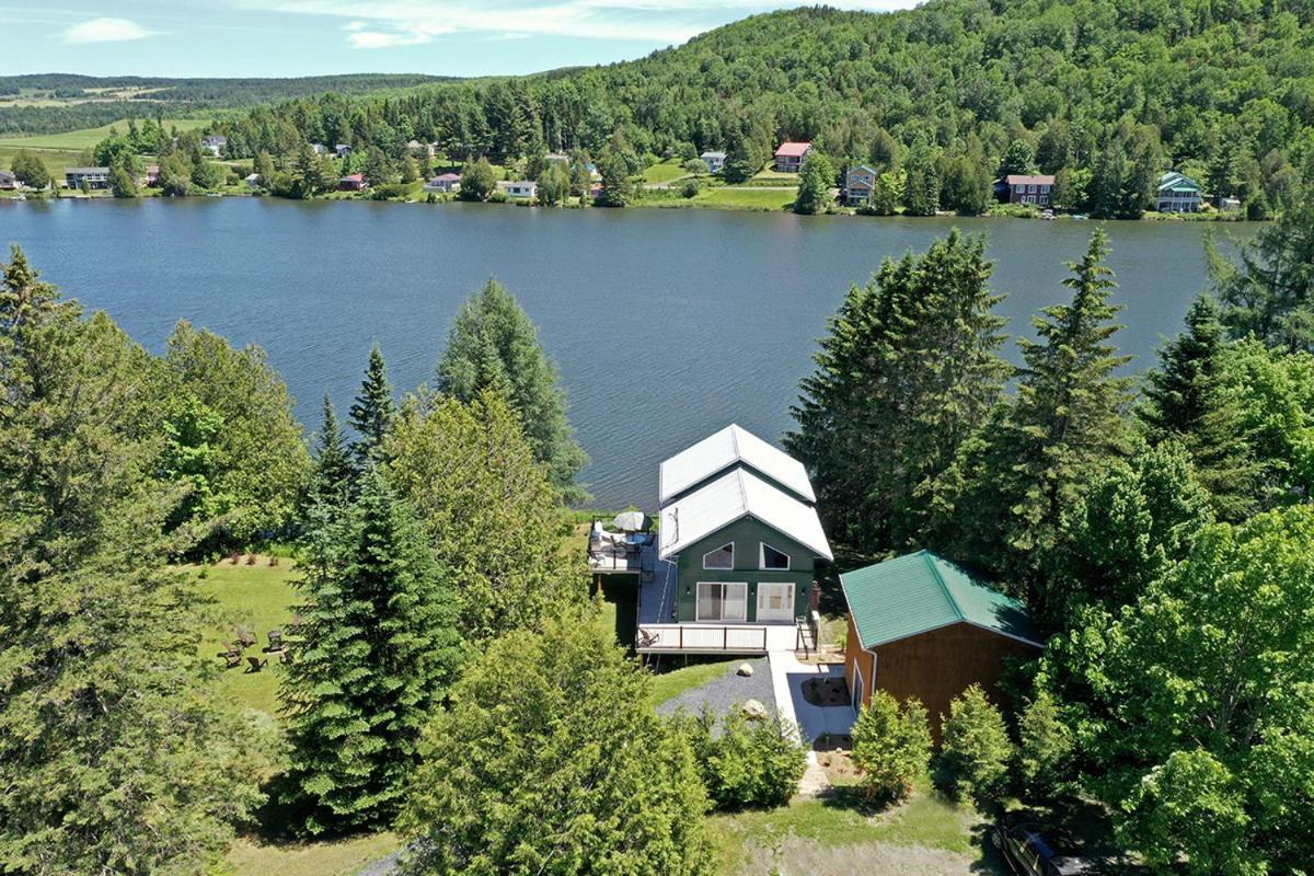 Saint-Hermenegilde Ranch St-Hubert B&B 외부 사진