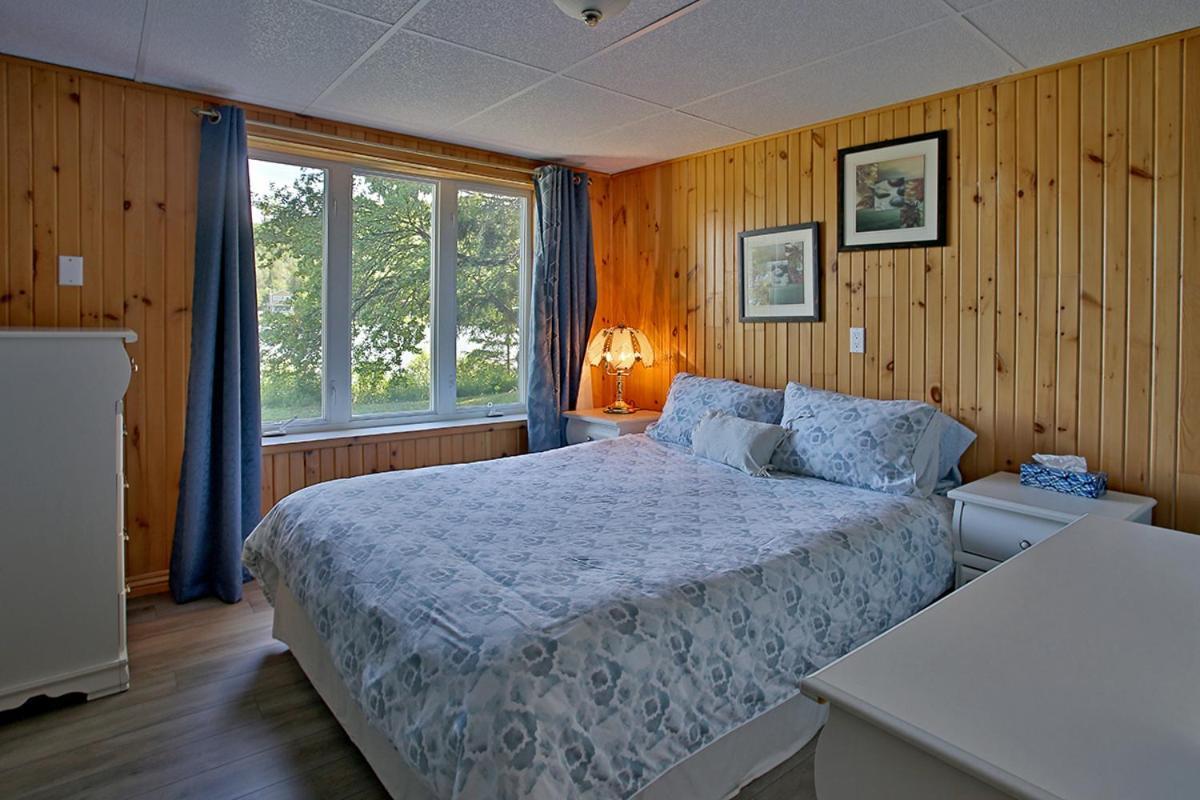 Saint-Hermenegilde Ranch St-Hubert B&B 외부 사진