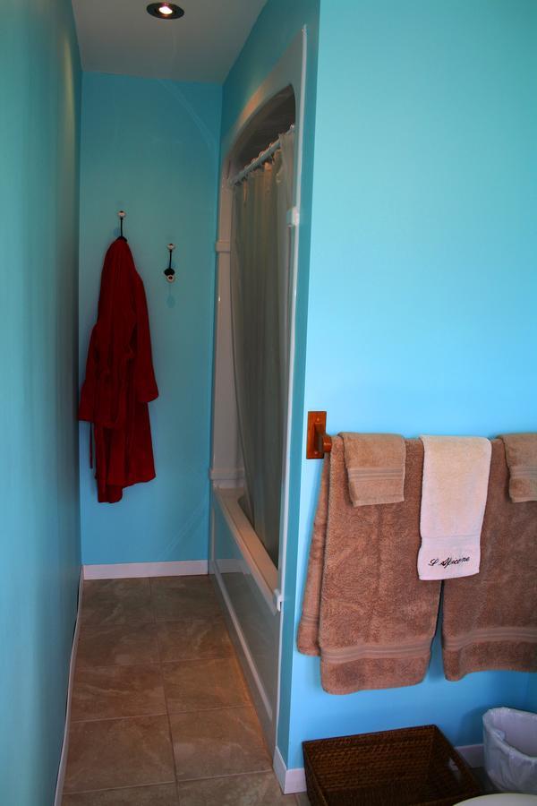 Saint-Hermenegilde Ranch St-Hubert B&B 외부 사진