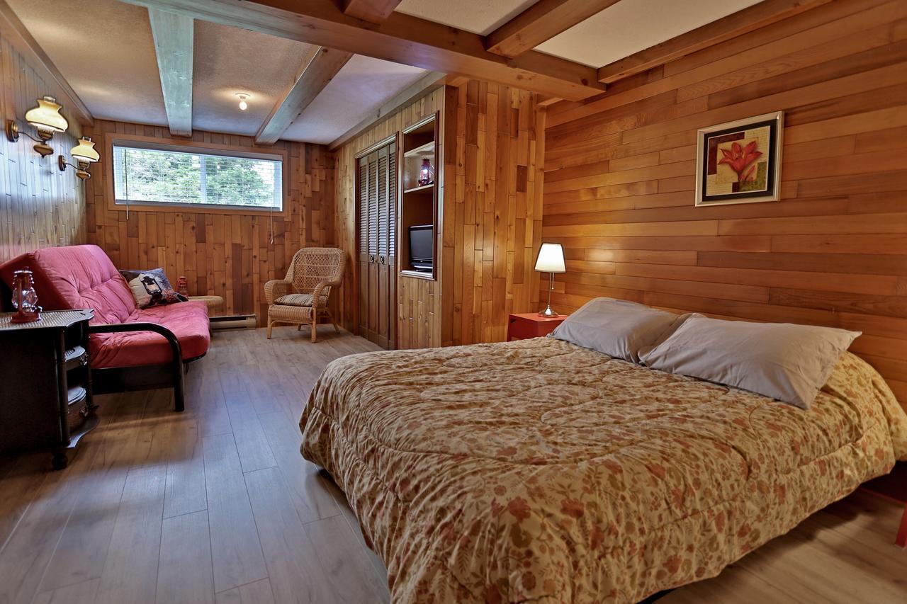 Saint-Hermenegilde Ranch St-Hubert B&B 외부 사진